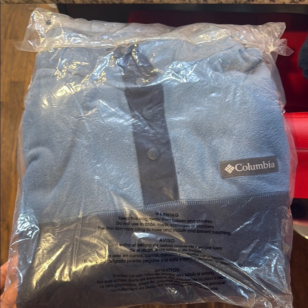 Columbia Light Blue Fleece Pullover